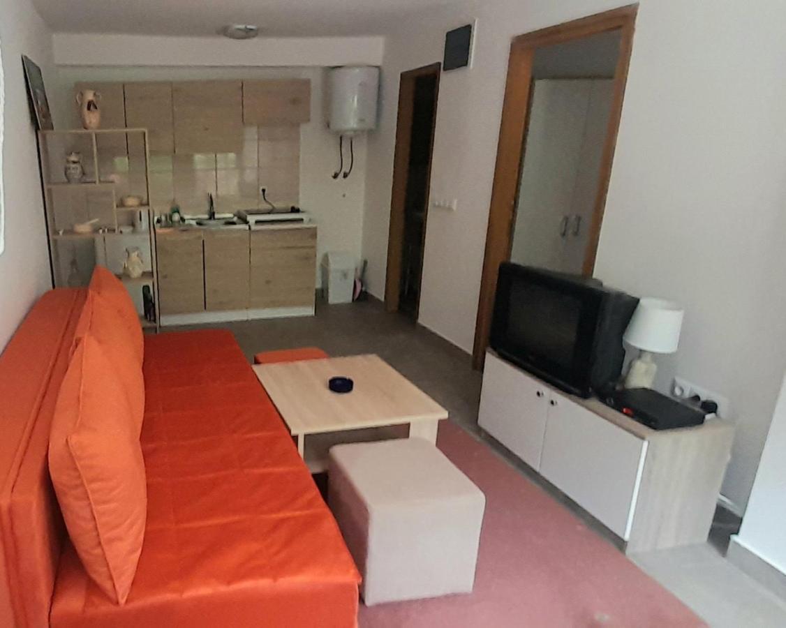 Apartman Nesa Boracko Jezero Konjic Ngoại thất bức ảnh